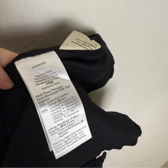 Madewell Linen-blend button-wrap midi dress in Black - Picture 9 of 12